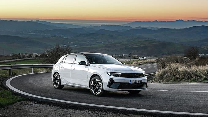 Opel Astra GSe