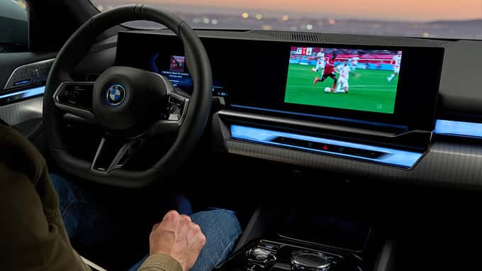 BMW i5 eDrive40 / M60 xDrive 2023 BMW i5 eDrive40 / M60 xDrive 2023