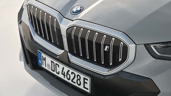 BMW i5 eDrive40 / M60 xDrive 2023 BMW i5 eDrive40 / M60 xDrive 2023