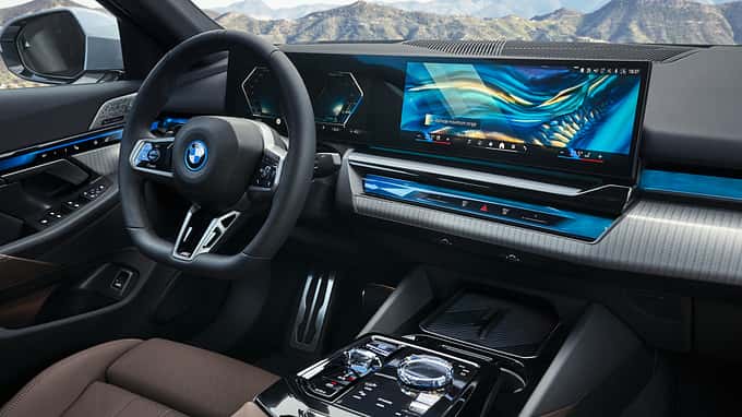 BMW i5 eDrive40 / M60 xDrive 2023 BMW i5 eDrive40 / M60 xDrive 2023