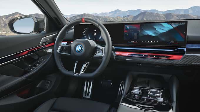 BMW i5 eDrive40 / M60 xDrive 2023 BMW i5 eDrive40 / M60 xDrive 2023