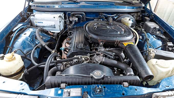 Mercedes-Benz W123 (1976-1985) Vierzylinder Motor M102 230E