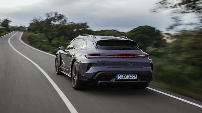 Porsche Taycan Facelift, Turbo S Cross Turismo, Fahrbericht, Sperrfrist 03.04.2024 14:00 Uhr Porsche Taycan Facelift, Turbo S Cross Turismo