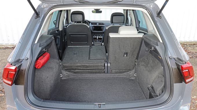 Volkswagen, VW, VW Tiguan, Tiguan, Tiguan 2, Tiguan II, Gebrauchtwagen, Kaufberatung, Hebebühne, Werkstatt, Probefahrt, Verkauf, Autohandel, Händler, Second-Hand VW Tiguan 2 Gebrauchtwagen