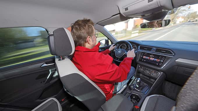 Volkswagen, VW, VW Tiguan, Tiguan, Tiguan 2, Tiguan II, Gebrauchtwagen, Kaufberatung, Hebebühne, Werkstatt, Probefahrt, Verkauf, Autohandel, Händler, Second-Hand VW Tiguan 2 Gebrauchtwagen
