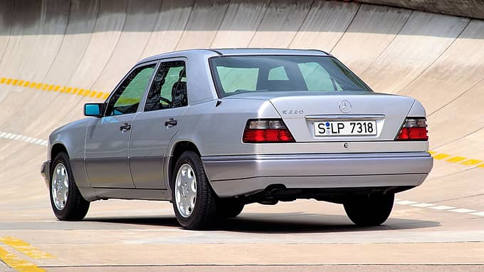 09/2024, Mercedes-Benz, W124, E-Klasse, 40 Jahre, Youngtimer, Oldtimer, 200E bis E500, 1984 bis 2011 Mercedes-Benz W124 (1984 bis 1995) E220 Modellpflege 2 1993