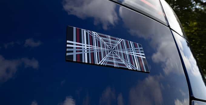 Tesla Model S Plaid, Logo