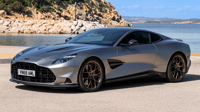 Aston Martin Vanquish V12 2024