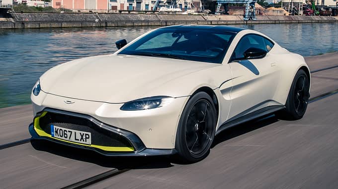 Aston Martin Vantage V8, Exterieur