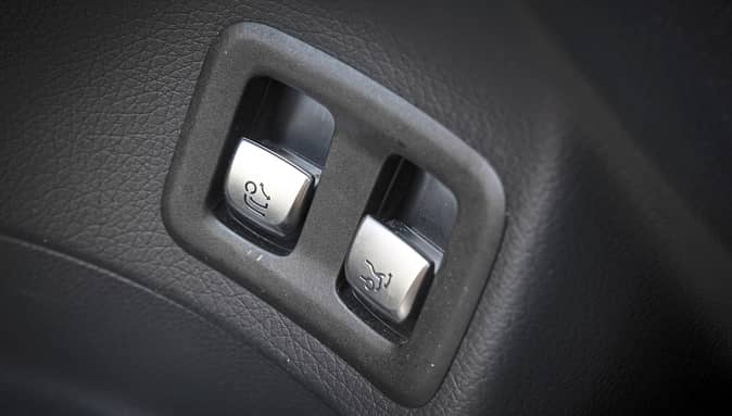 gebrauchtwagen, gebraucht, second hand, mercedes, glc, w253, x253, suv, c-klasse, w205, Werkstatt, Fahrwerk, Traggelenke Gebrauchtwagencheck Mercedes GLC X253 W253
