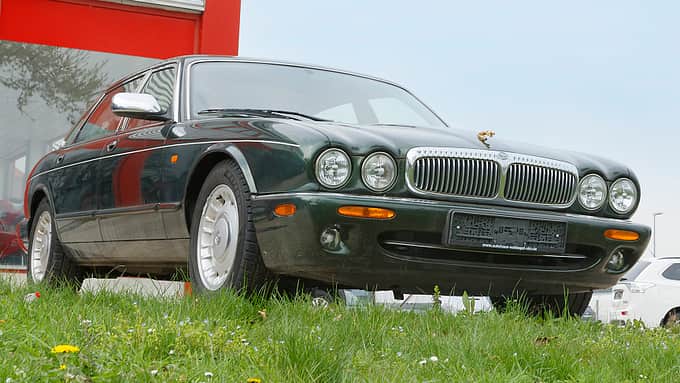 Daimler V8 Super, Exterieur