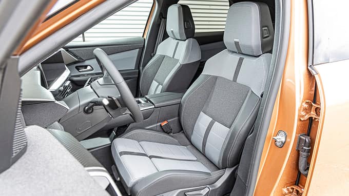 Opel Grandland Electric, Sitze