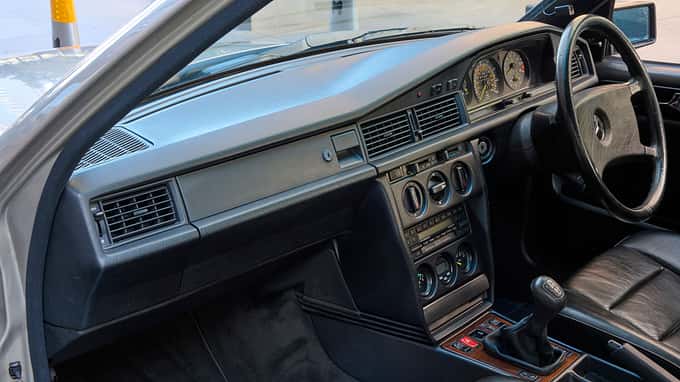 Mercedes-Benz 190E 2.3-16 (1985) ex Ayrton Senna