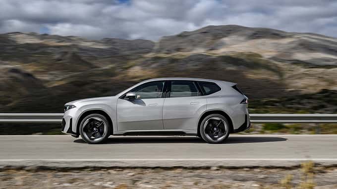 BMW iX3