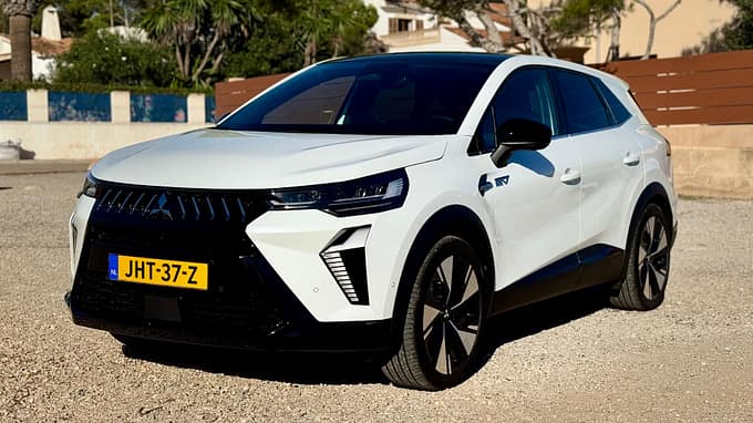 10/2025, Mitsubishi Grandis Hybrid