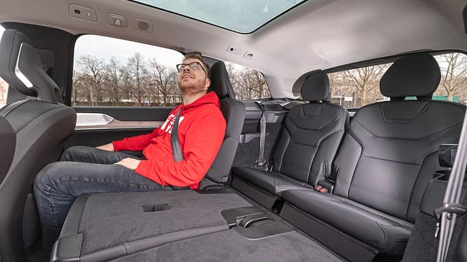 Volvo EX90, Fond