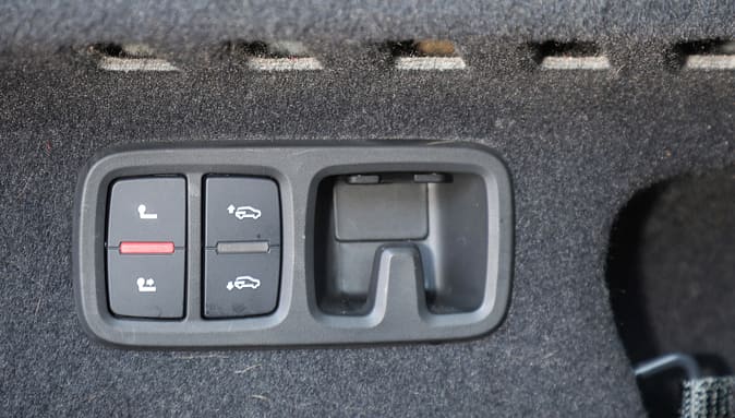 gebrauchtwagen, gebraucht, second hand, audi, q8, sq8, e-tron, etron, werkstatt, hebebühne, autohaus, handel, händler, vw, vag, gebrauchtkauf Gebrauchtwagencheck Audi Q8
