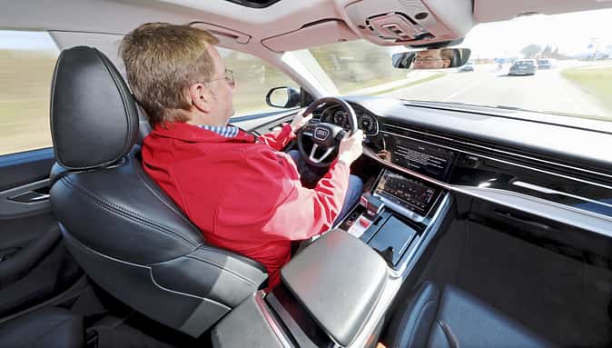 gebrauchtwagen, gebraucht, second hand, audi, q8, sq8, e-tron, etron, werkstatt, hebebühne, autohaus, handel, händler, vw, vag, gebrauchtkauf Gebrauchtwagencheck Audi Q8