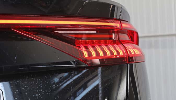 gebrauchtwagen, gebraucht, second hand, audi, q8, sq8, e-tron, etron, werkstatt, hebebühne, autohaus, handel, händler, vw, vag, gebrauchtkauf Gebrauchtwagencheck Audi Q8