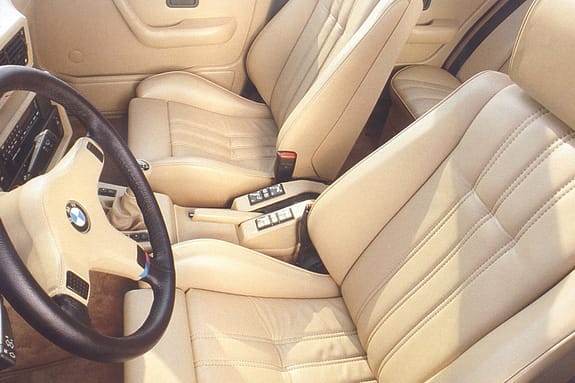BMW M5 E28