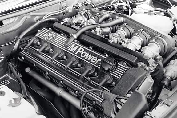 BMW M5 E28