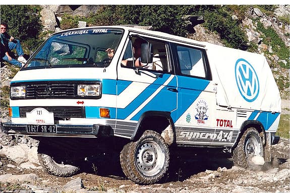 Im Eilbetrieb: T3 Syncro 16-Zoll als Doppelkabiner-Pritsche