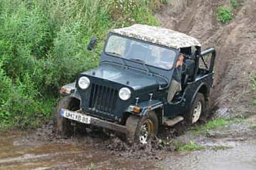 1110, Mahindra CJ Mahindra CJ