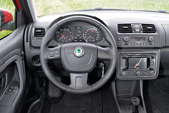 Skoda Fabia 1.2 TSI, Innenraum, Cockpit, Lenkrad, Detail
