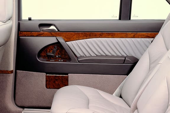 Mercedes S-Klasse, W140, Fond, elektrische Sitzverstellung