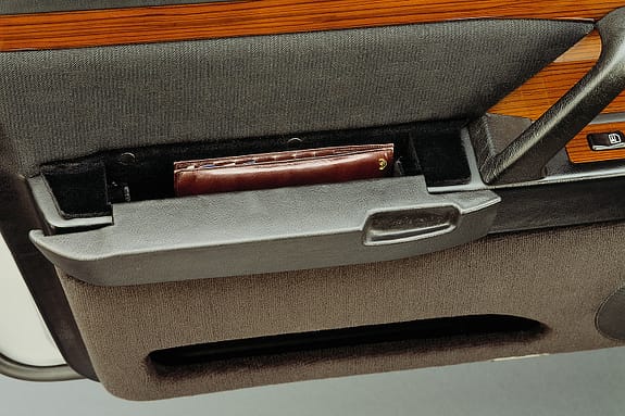 Mercedes S-Klasse, W140, Türverkleidung, verschließbares Fach