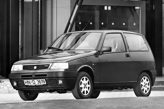 Lancia Y10