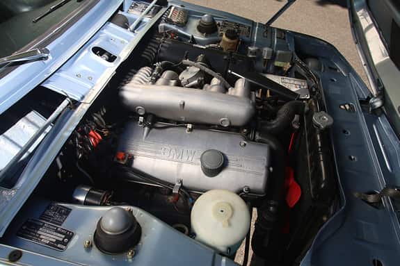 BMW 2002 tii, Motor