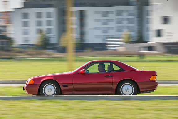Mercedes 500 SL (R129), Seitenansicht