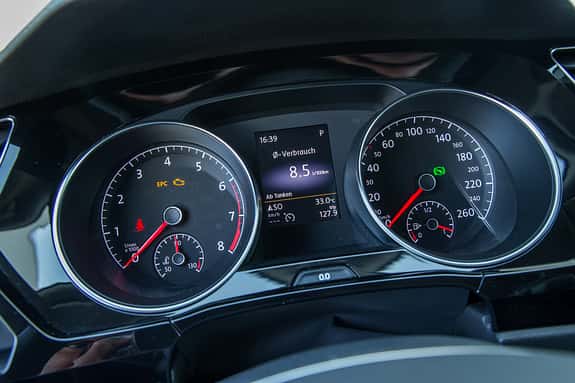 VW Touran 1.4 TSI, Rundinstrumente