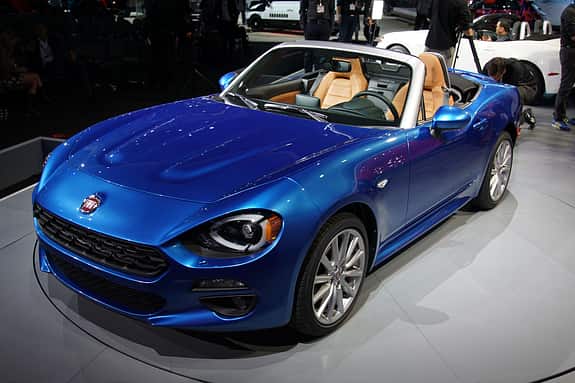 11/2015 Fiat 124 Spider leaked