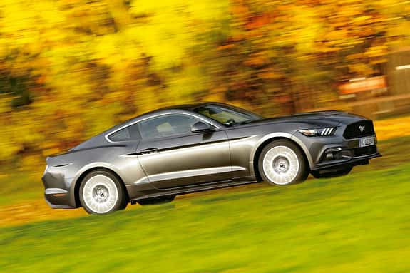 Ford Mustang 2.3 Ecoboost Fastback, Seitenansicht