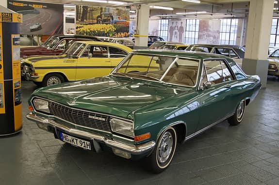 12/2015 - Opel Werkstatt, Rüsselsheim, Überblick - die Highlights des Museums - mokla1215
