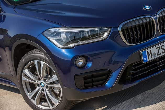 BMW X1 xDrive 25i, Frontscheinwerfer