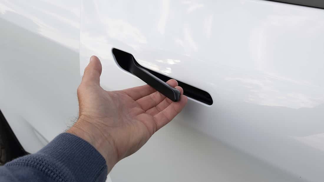 Sicherheitsdebatte um Tesla-Türen: Tödliche Tesla-Türen: Wie sicher sind sie?