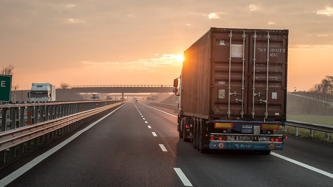 Sonntagsfahrverbot für Lkw: Warum trotzdem noch Brummis unterwegs sind