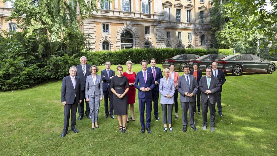 NRW-Kabinett steigt von Elektro auf Diesel um: War die E-Limousine zu unbequem?