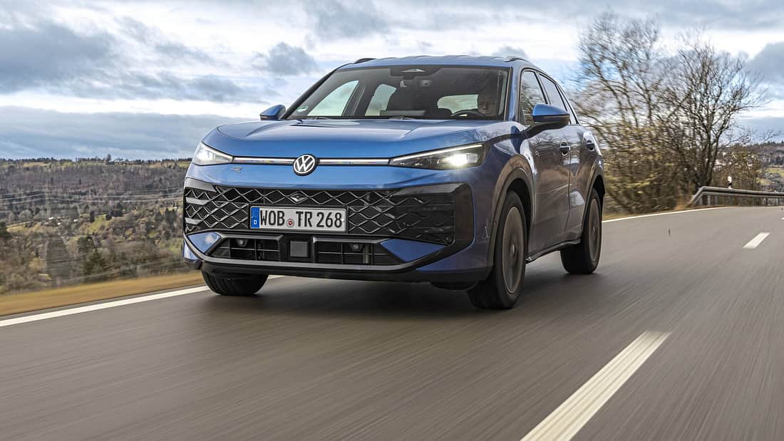 VW T-Roc 1.5 eTSI R-Line im Test: Mehr Tasten, weniger Durst – rockt er jetzt mehr?