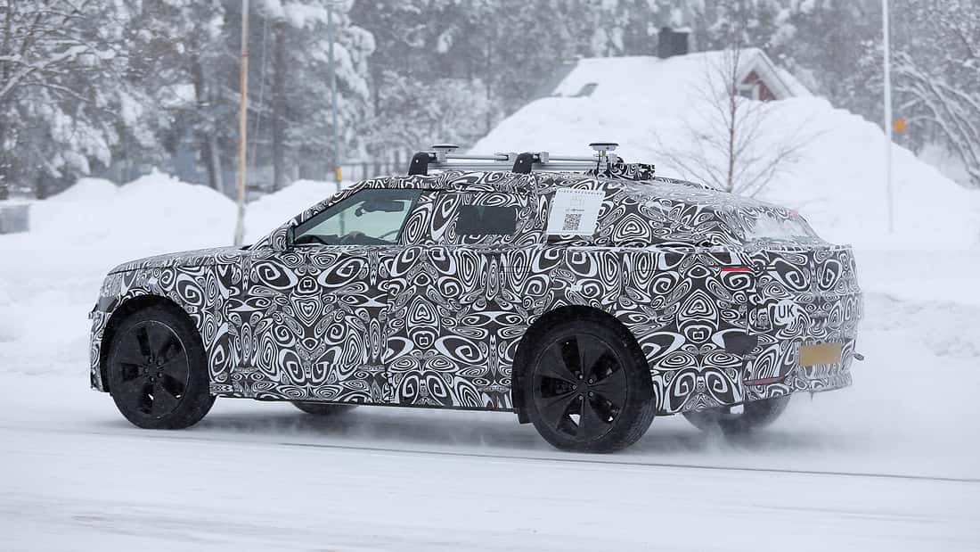 Range Rover Velar als EV erwischt: Was wir über den Elektro-Crossover wissen