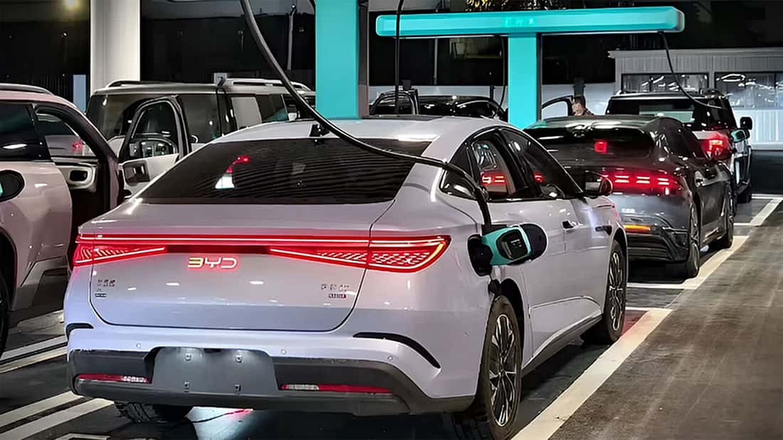 BYD testet Flash-Charger mit 1.500 kW: Super-Lader macht E-Autos in 5 Minuten voll
