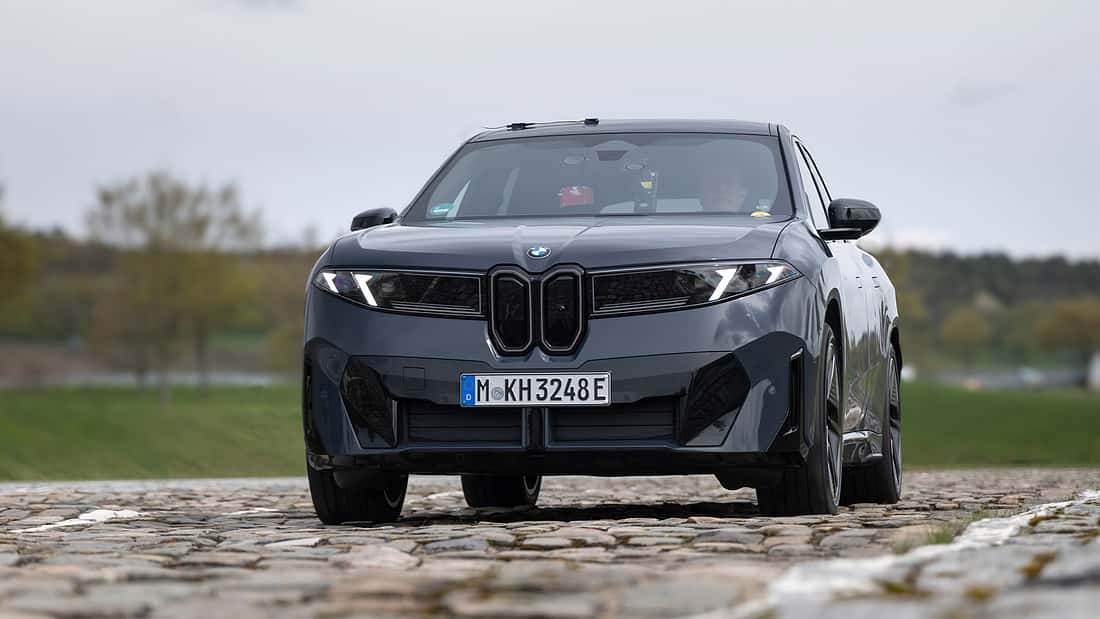 BMW iX3 erneuter Rückruf: Nach Stromschlag-Schreck jetzt Airbag-Panne