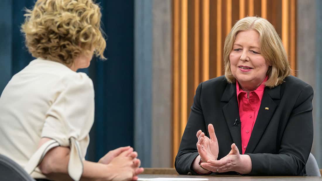 Arbeitsministerin Bärbel Bas im Stau: „Autofahrer, bitte Pla