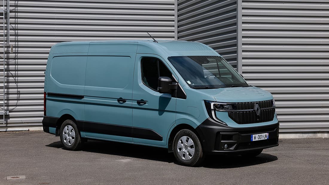 Renault Master Modellpflege 2026: Ergonomie verbessert, Alltagstauglichkeit gesteigert