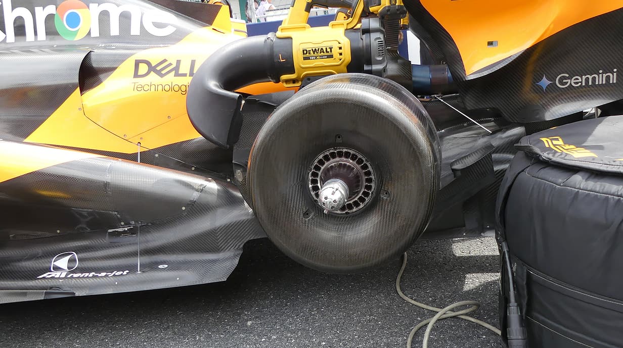 McLaren Radträger - GP Miami 2025
