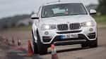 BMW X4 xDrive 35d, Frontansicht, Slalom