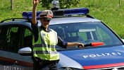 Nicht alle Fotos machen eine Freude, besonders bei zu schnellem Fahren. Seit geraumer Zeit wird in Österreich mit Frontradar geblitzt. Rund 45 Geräte befinden sich landesweit bereits im Einsatz. 